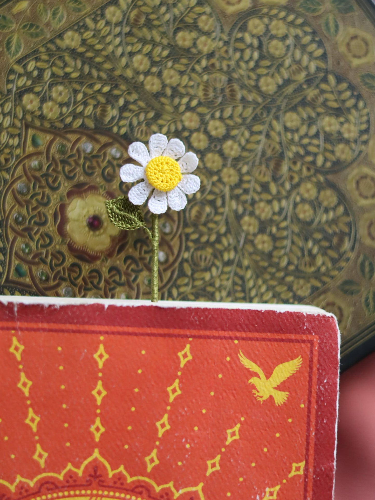 Daisy bookmark