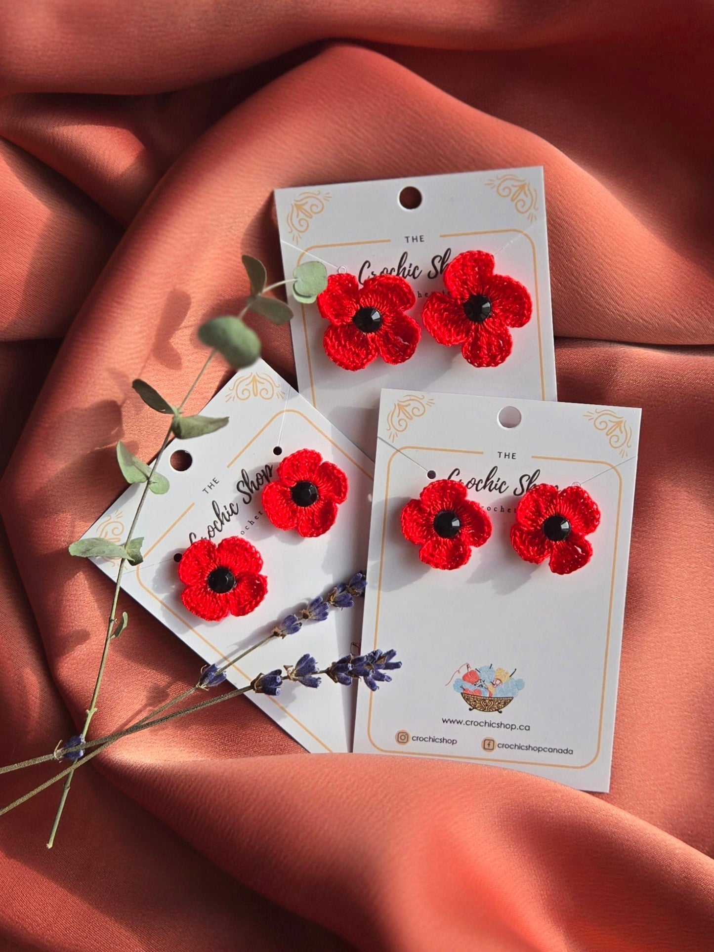 Poppy stud earrings